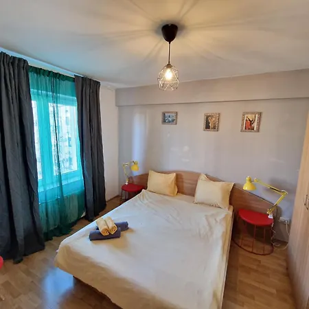 Global Downtown - Universitate - Balcescu Apartmán *