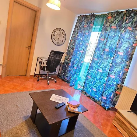 Global Downtown - Universitate - Balcescu Apartmán *